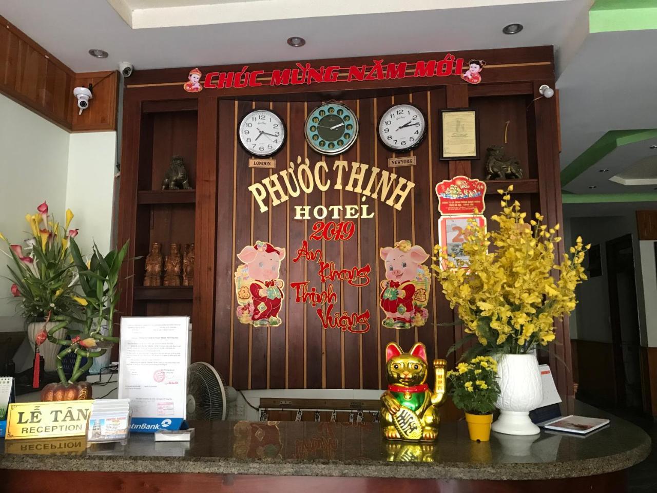 Отель Khach San Phuoc Thinh1 Вунгтау Экстерьер фото